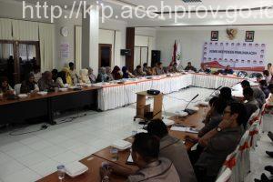 Rapat peningkatan kapasitas building bagi pejabat dan staf dilingkungan KIP Aceh